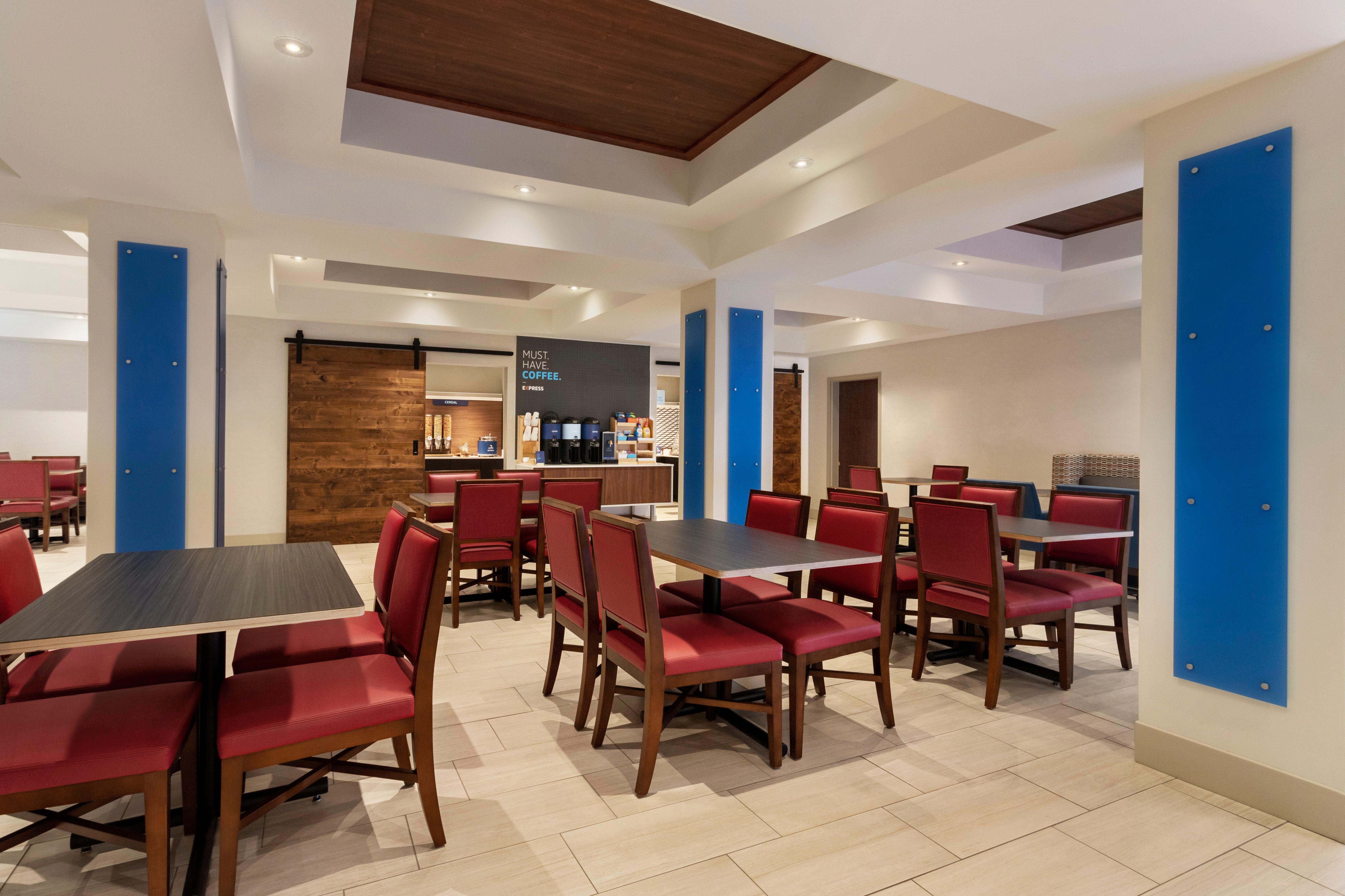 Holiday Inn Express Hotel & Suites Durant By Ihg Exterior photo